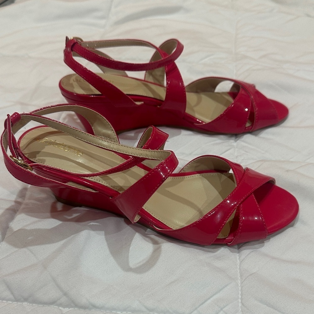 NEW Liz Claiborne pink Strappy Sandals size 7 1/2